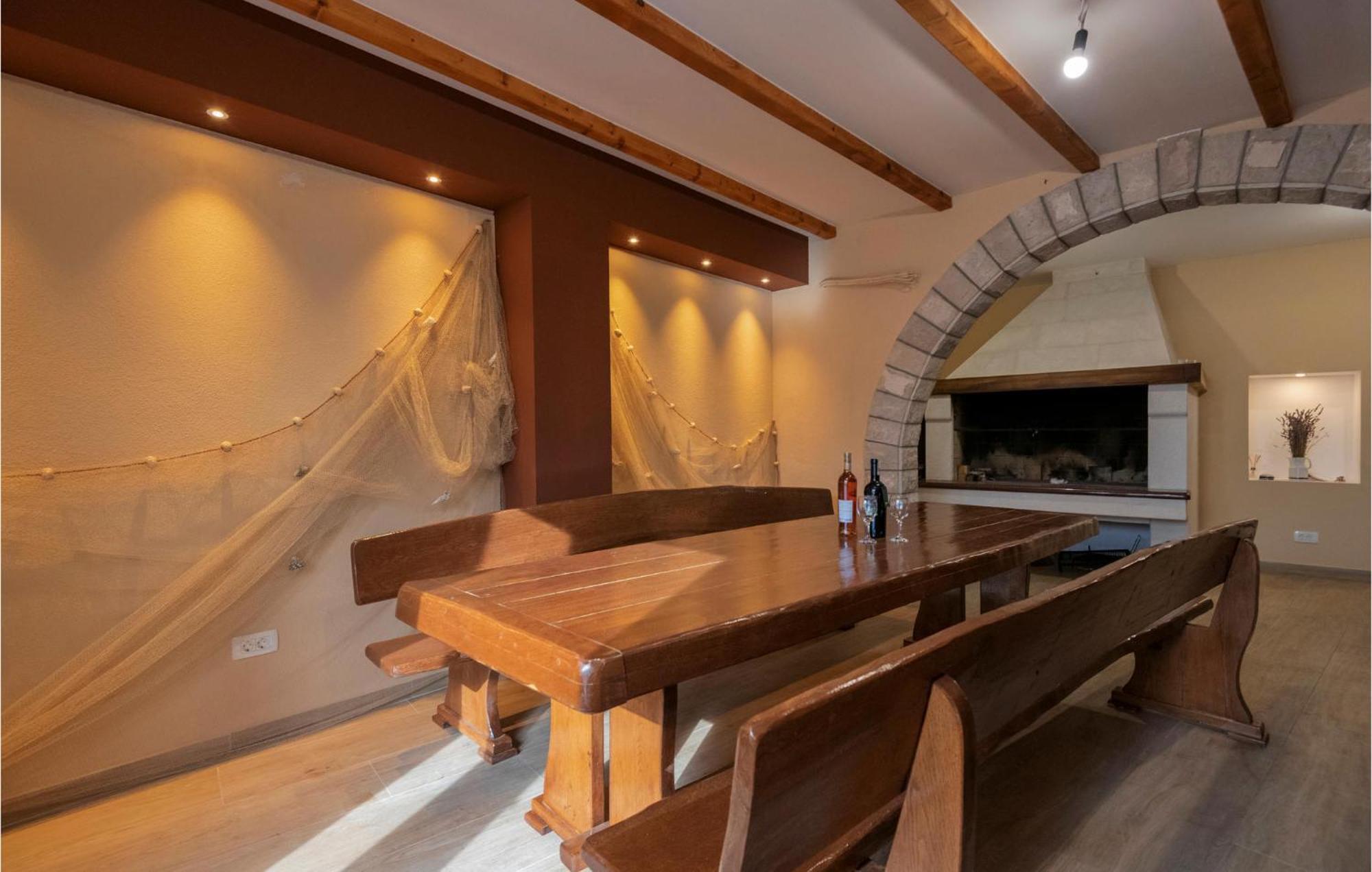Amazing Apartment In Medici With Kitchen Kutleša Kültér fotó